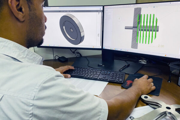 Cortes de Alta Precisão em Tubos e Chapas de Aço