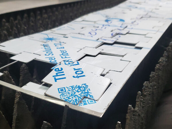 Cortes de Alta Precisão em Tubos e Chapas de Aço